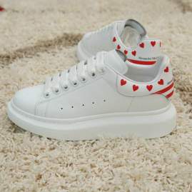 Picture of Alexander McQueen Shoes _SKU21815131SZ35-44115